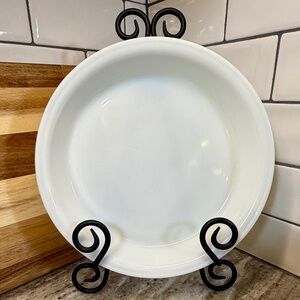 🥧 Vintage Pyrex Opal Pie Plate Dish #209 • 9"• White Milk Glass 🤍